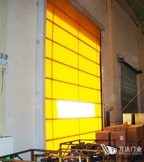 安龙工厂堆积门
